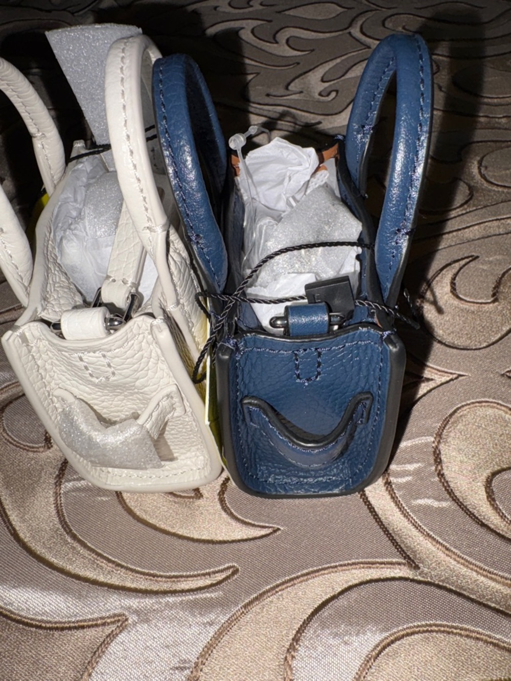 Marc Jacobs Nano Leather Tote Bag Chain Crossbody Cotton, Navy, Carmel - Picture 4 of 8